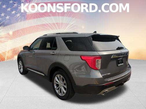 Gray Metallic 2022 Ford Explorer Limited