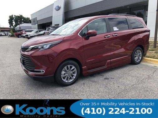 2024 Toyota Sienna XLE