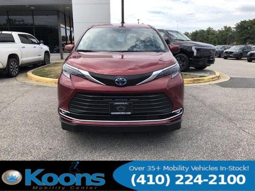 2024 Toyota Sienna XLE