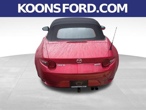 2016 Mazda MX-5 Miata Sport