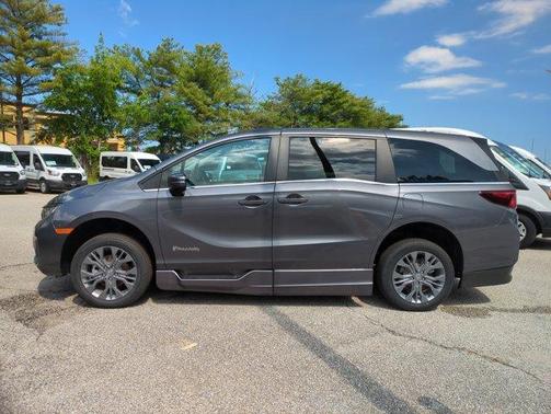 2025 Honda Odyssey Touring