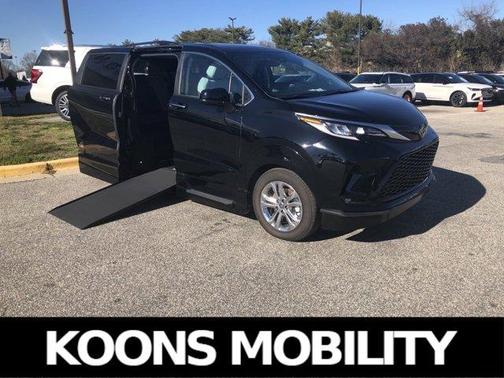 2023 Toyota Sienna XSE