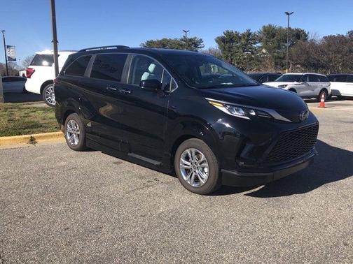 2023 Toyota Sienna XSE