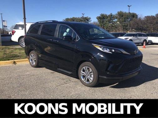 2023 Toyota Sienna XSE