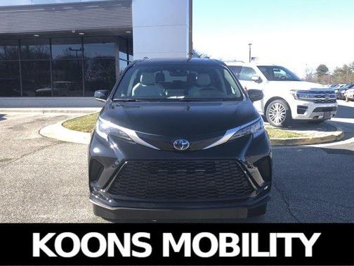 2023 Toyota Sienna XSE