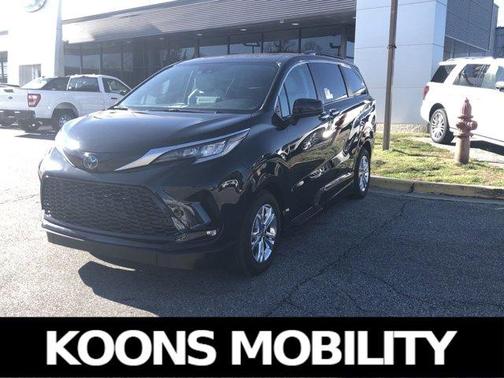 2023 Toyota Sienna XSE