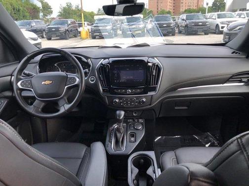 2022 Chevrolet Traverse LT Leather