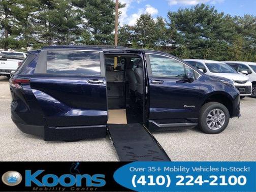 2024 Toyota Sienna XLE