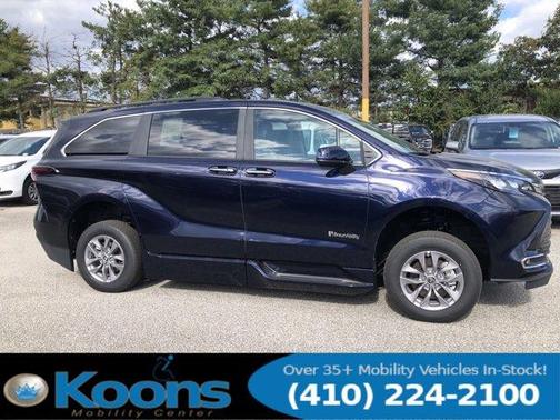 2024 Toyota Sienna XLE