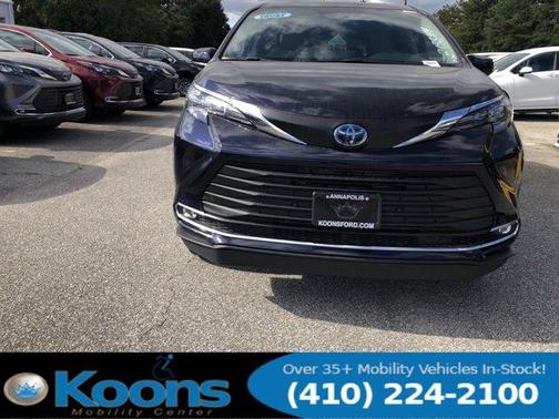 2024 Toyota Sienna XLE