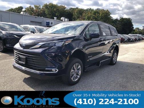 2024 Toyota Sienna XLE
