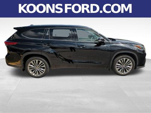 2022 Toyota Highlander Platinum