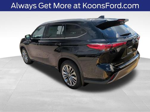 2022 Toyota Highlander Platinum