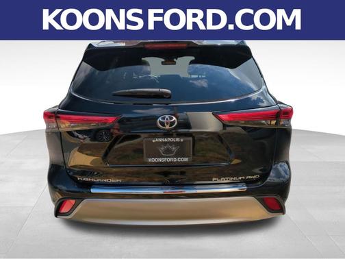 2022 Toyota Highlander Platinum