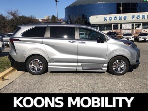 2023 Toyota Sienna XSE 25th Anniversary