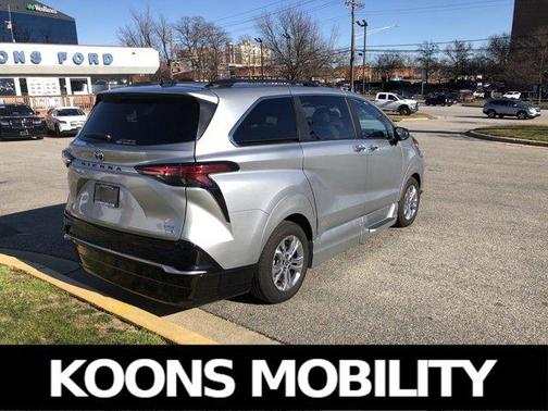2023 Toyota Sienna XSE 25th Anniversary