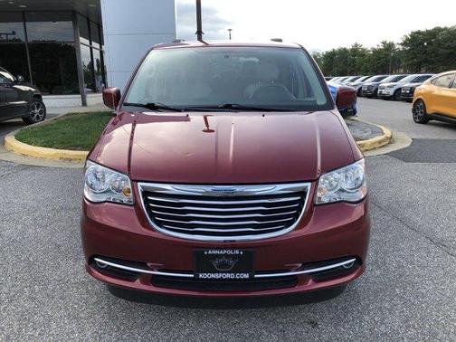 2015 Chrysler Town & Country Touring