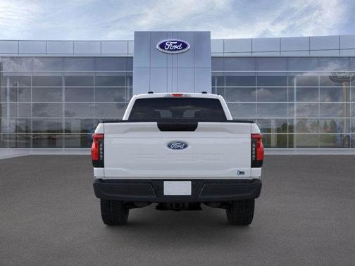 2025 Ford F-150 Lightning Pro