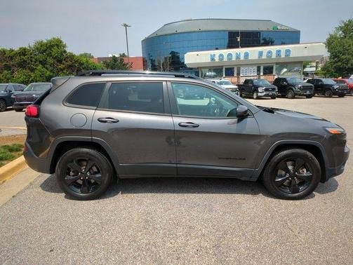 2016 Jeep Cherokee Altitude