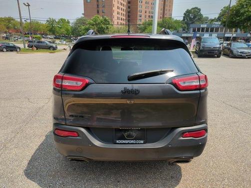 2016 Jeep Cherokee Altitude