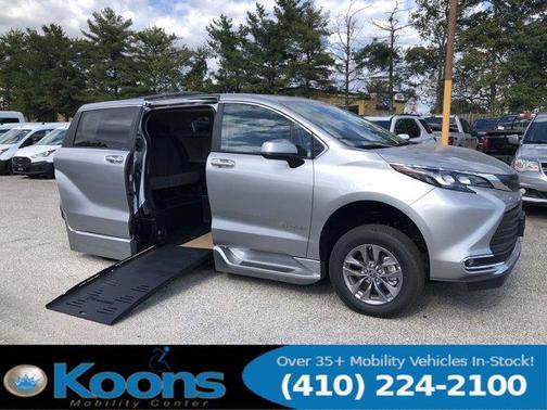 2024 Toyota Sienna XLE