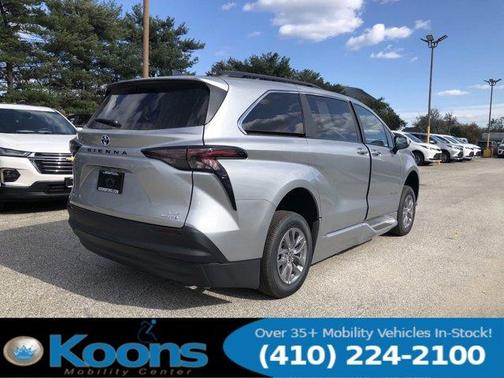 2024 Toyota Sienna XLE