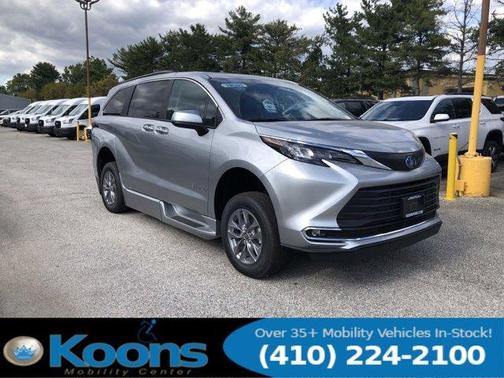 2024 Toyota Sienna XLE