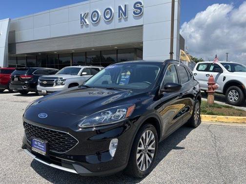2022 Ford Escape Titanium