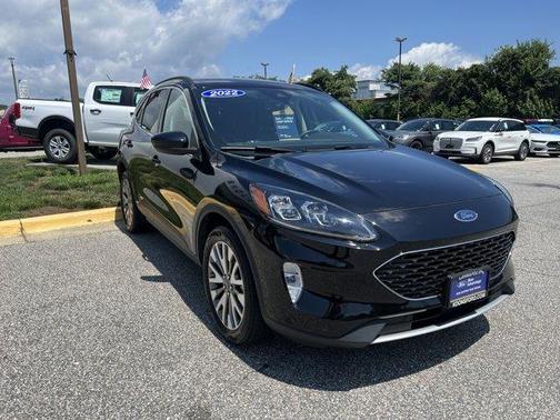 2022 Ford Escape Titanium