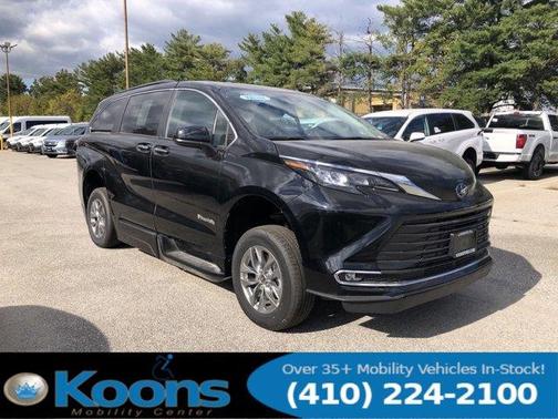 2024 Toyota Sienna XLE