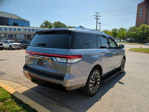 2022 Lincoln Navigator Black Label