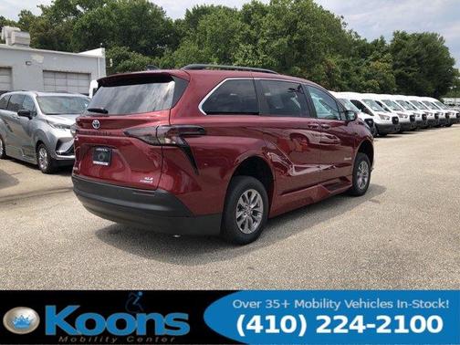 2024 Toyota Sienna XLE
