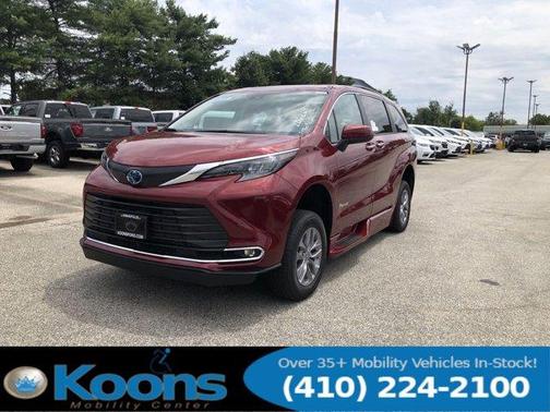2024 Toyota Sienna XLE