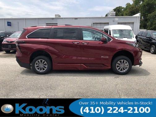 2024 Toyota Sienna XLE