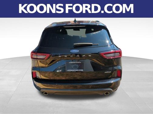 2023 Ford Escape ST-Line Elite