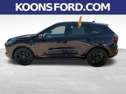 2023 Ford Escape ST-Line Elite