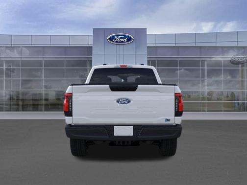 2025 Ford F-150 Lightning Pro