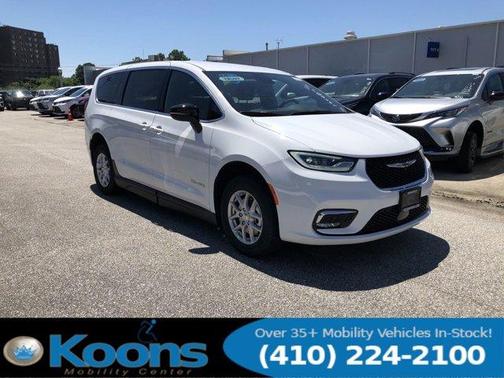 2024 Chrysler Pacifica Touring