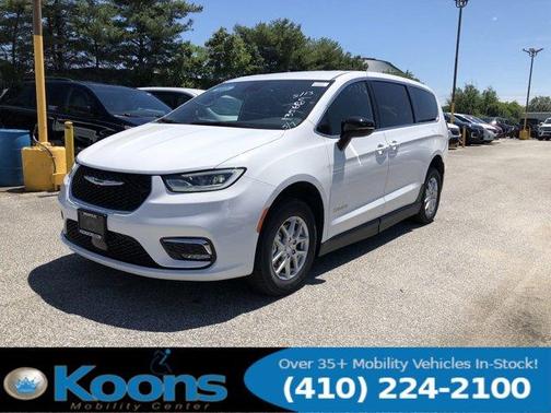 2024 Chrysler Pacifica Touring
