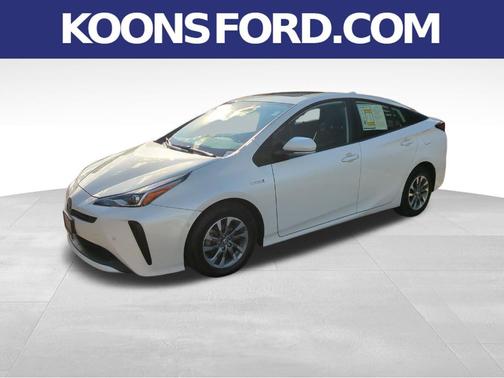 2019 Toyota Prius XLE