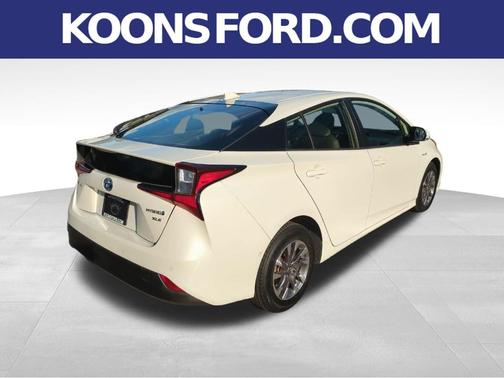 2019 Toyota Prius XLE