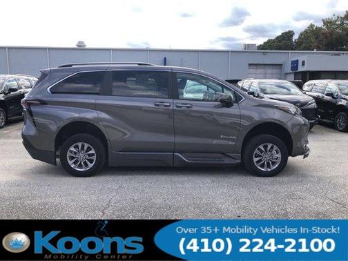 2024 Toyota Sienna XLE