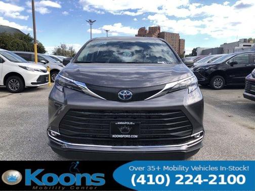 2024 Toyota Sienna XLE