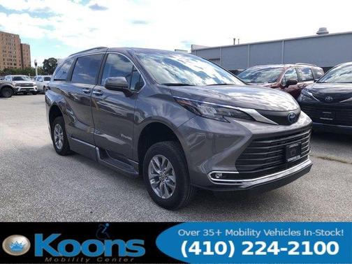 2024 Toyota Sienna XLE