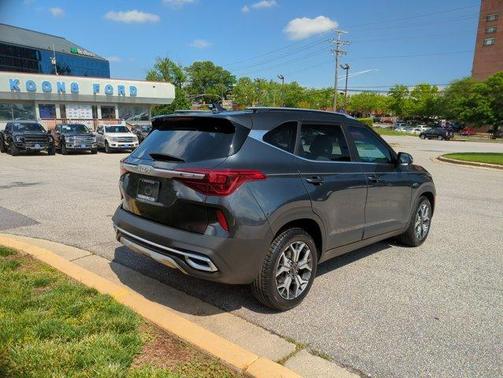 2022 Kia Seltos EX