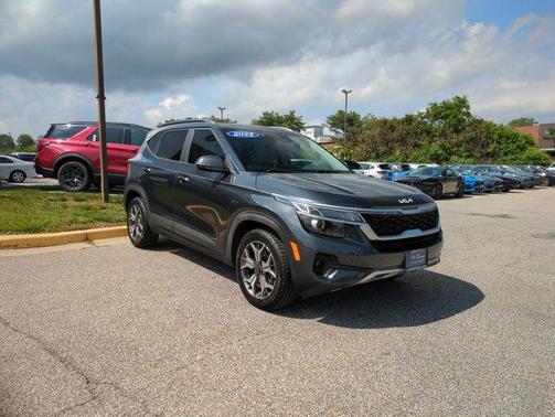 2022 Kia Seltos EX