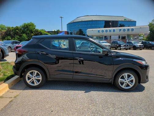 2021 Nissan Kicks S