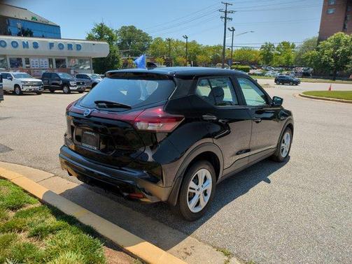 2021 Nissan Kicks S