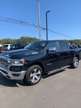 2020 RAM 1500 Laramie Crew Cab 4x4 57' Box