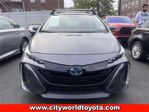 2022 Toyota Prius Prime LE